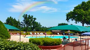 Main_Page_-_Pool_Rainbow